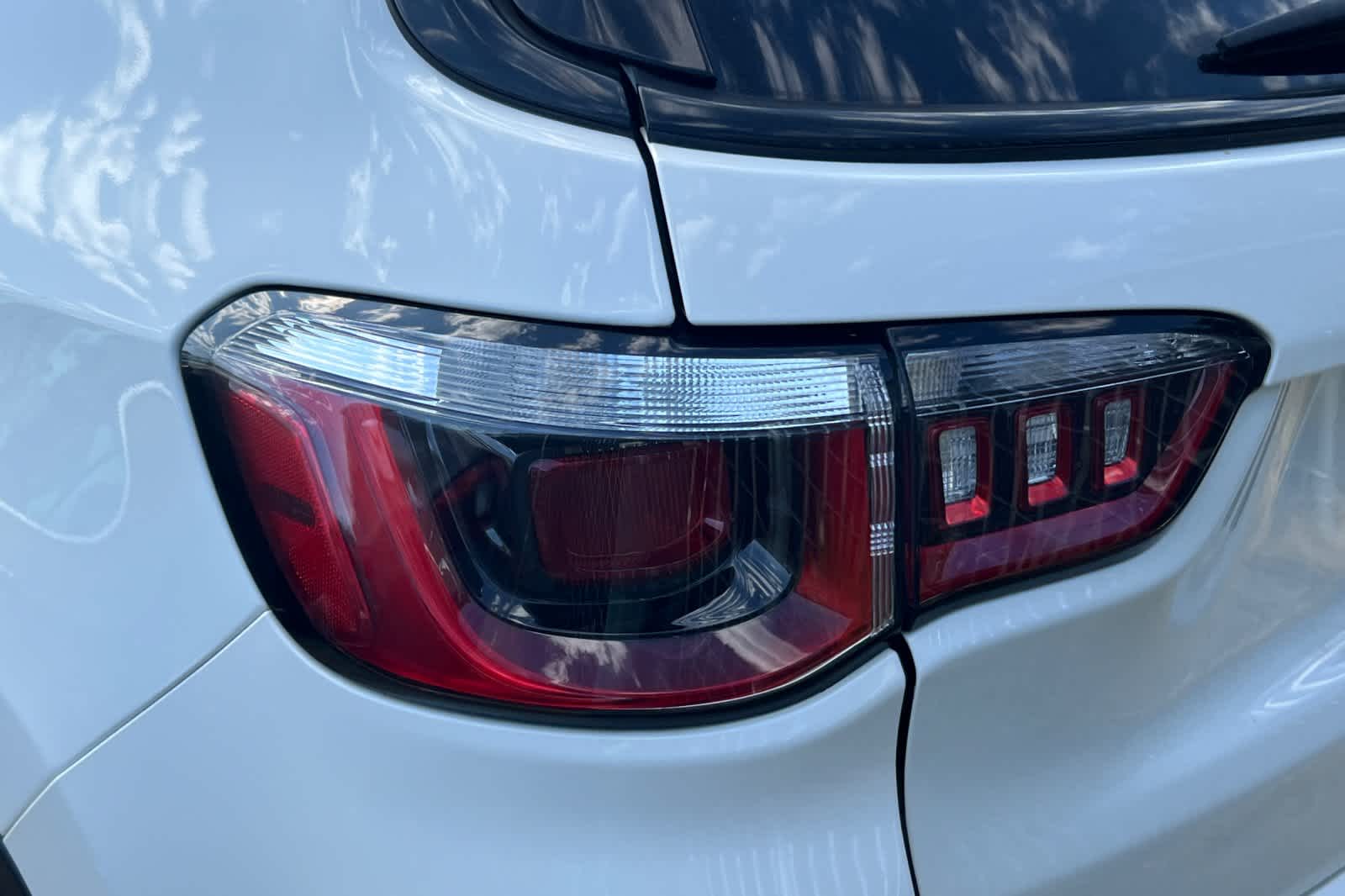 Thumbnail: 2019 Jeep Compass - 14