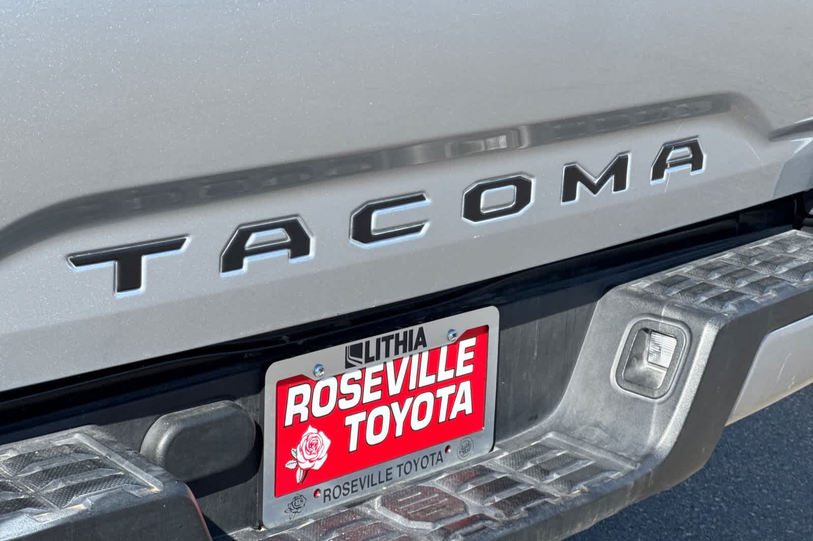 Thumbnail: 2022 Toyota Tacoma - 29