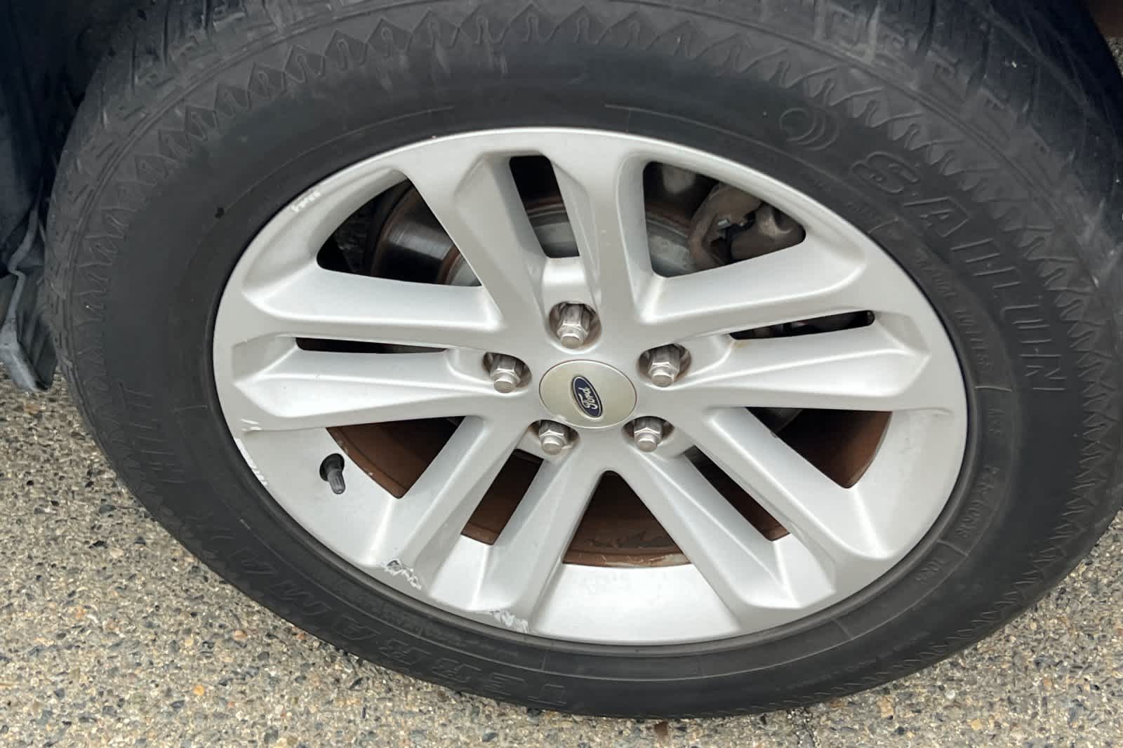 Thumbnail: 2015 Ford Explorer - 18