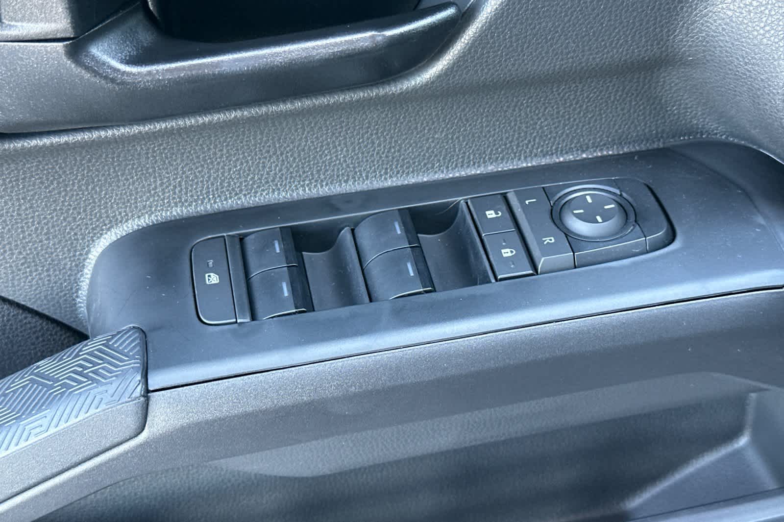 Thumbnail: 2025 Toyota Tacoma - 13