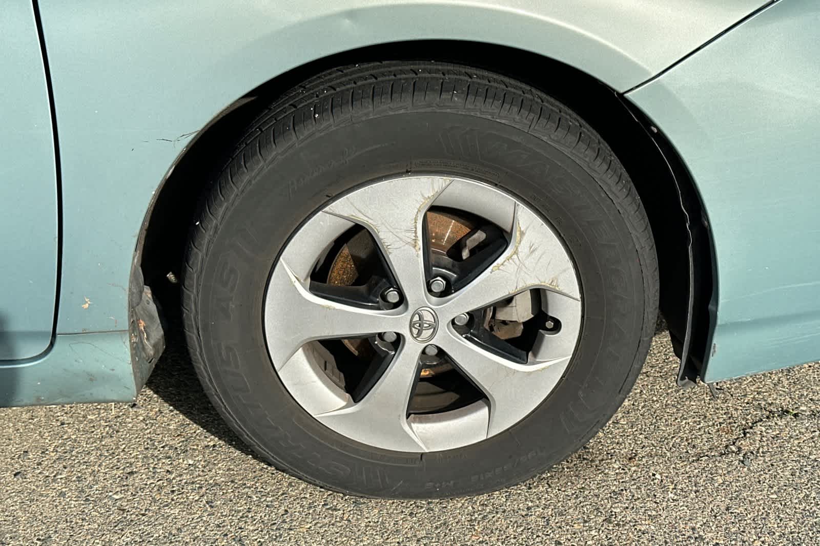 Thumbnail: 2012 Toyota Prius - 12