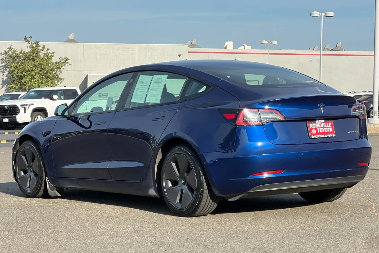 Thumbnail: 2022 Tesla Model 3 - 7