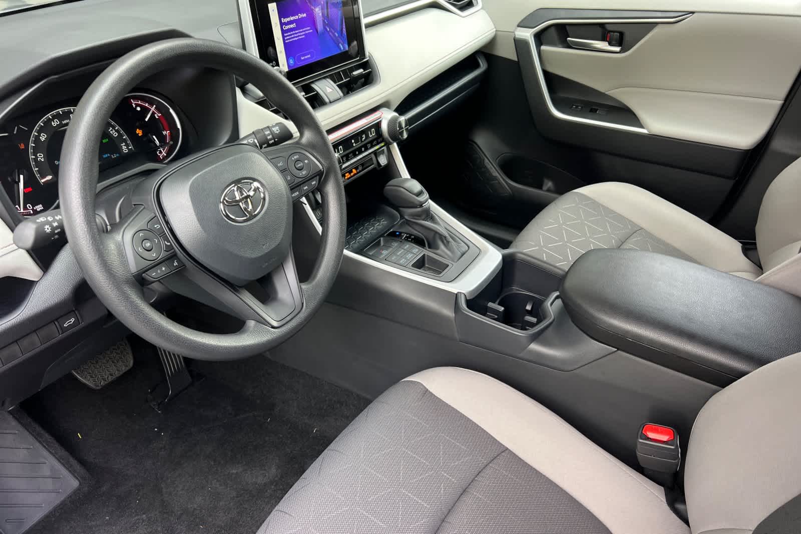 Thumbnail: 2025 Toyota RAV4 - 11