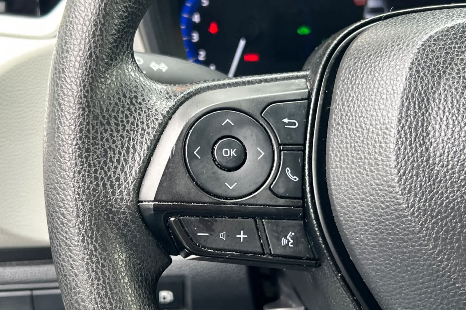 Thumbnail: 2021 Toyota Corolla - 24