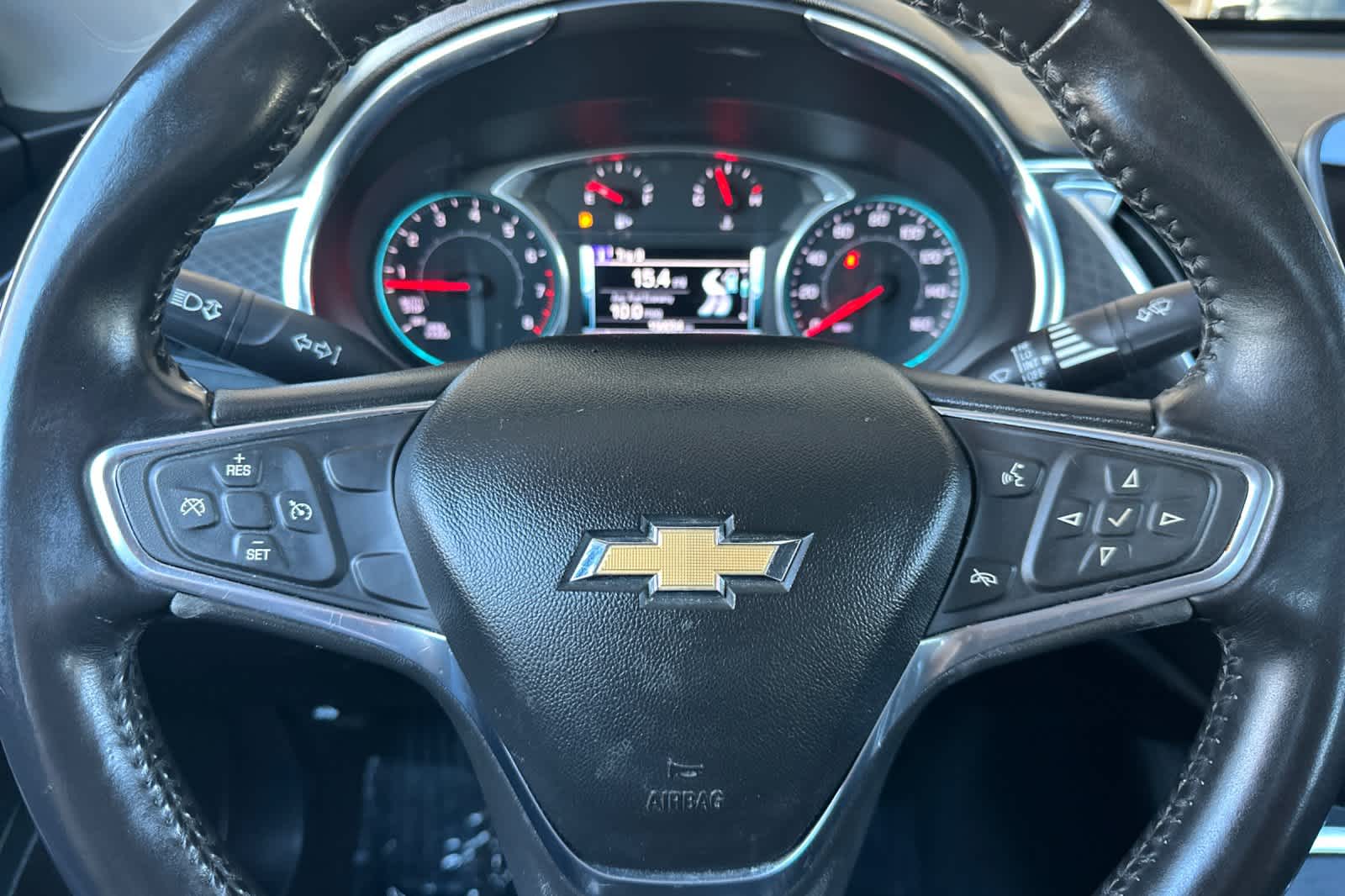 Thumbnail: 2017 Chevrolet Malibu - 24