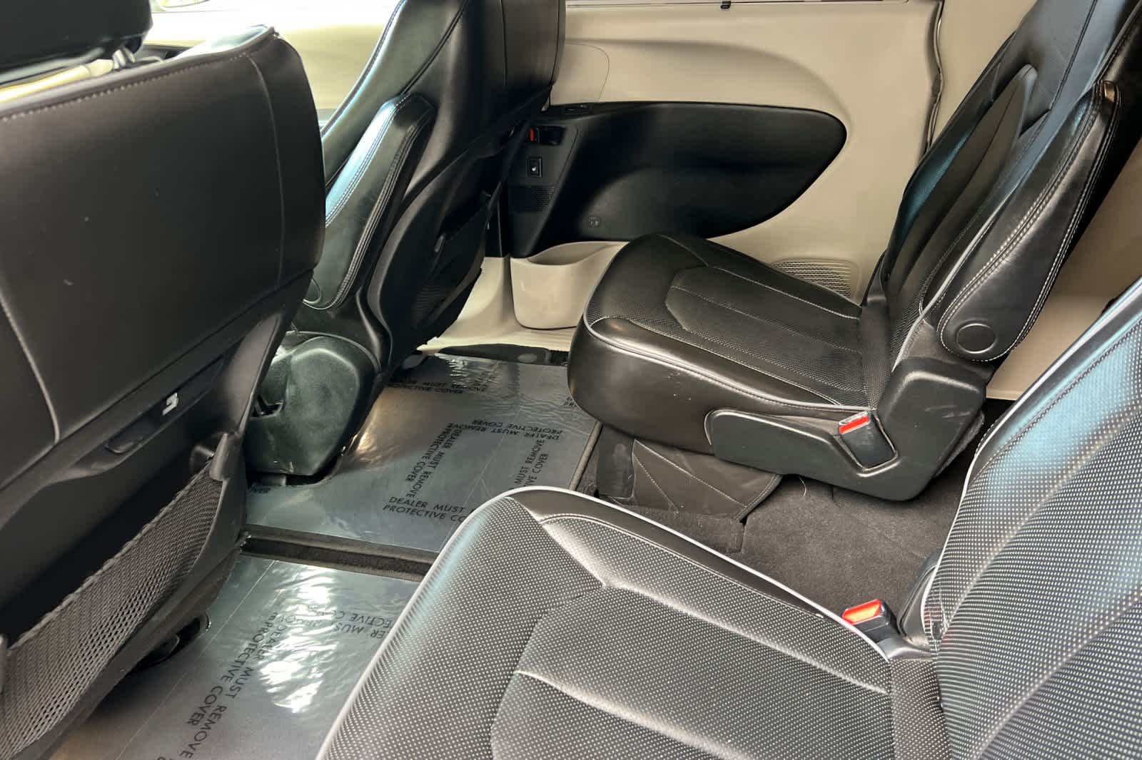 Thumbnail: 2020 Chrysler Pacifica - 4