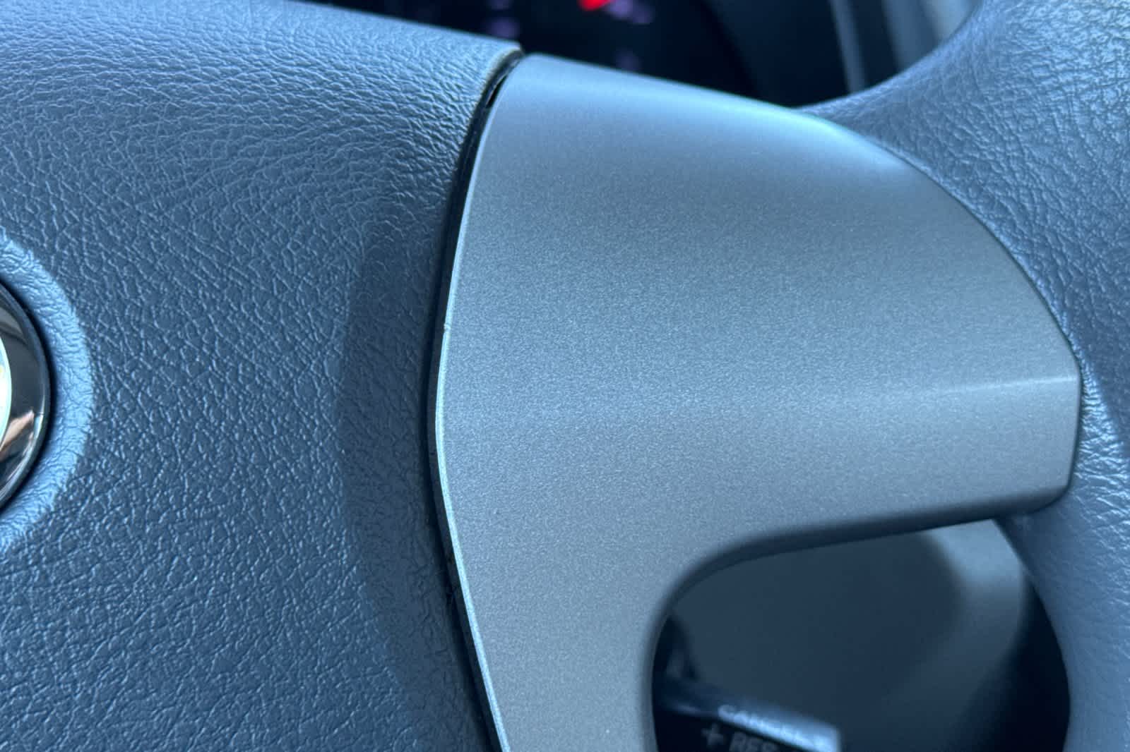 Thumbnail: 2011 Toyota Camry - 23