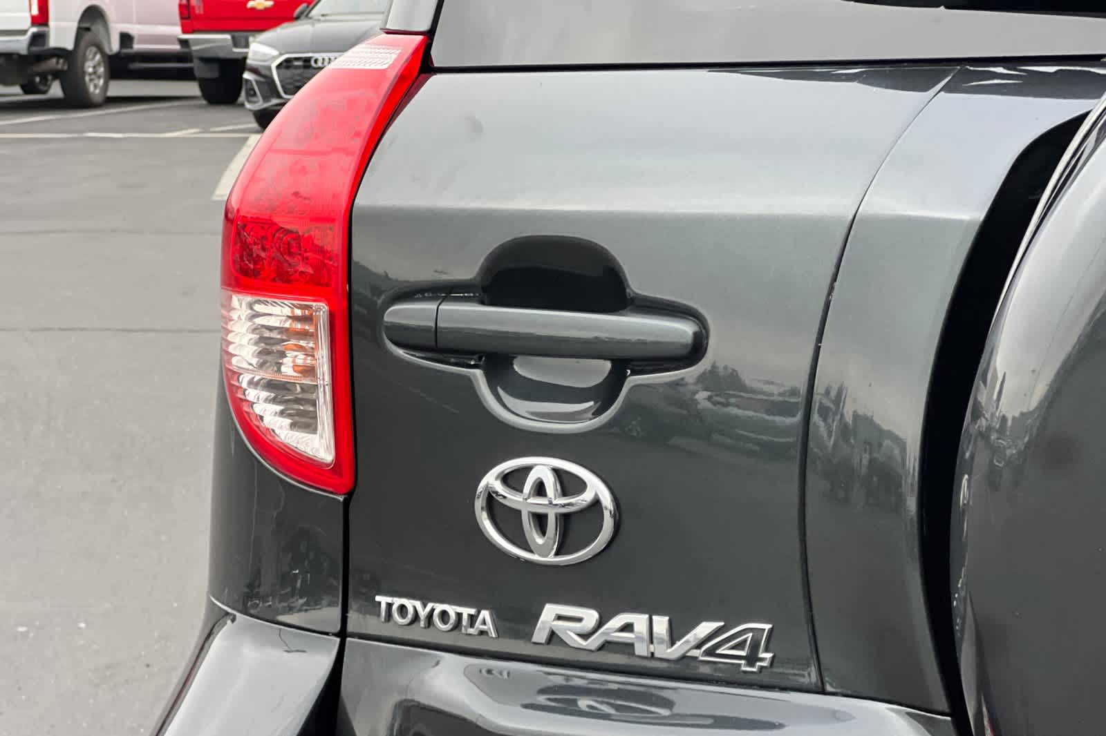 Thumbnail: 2006 Toyota RAV4 - 29