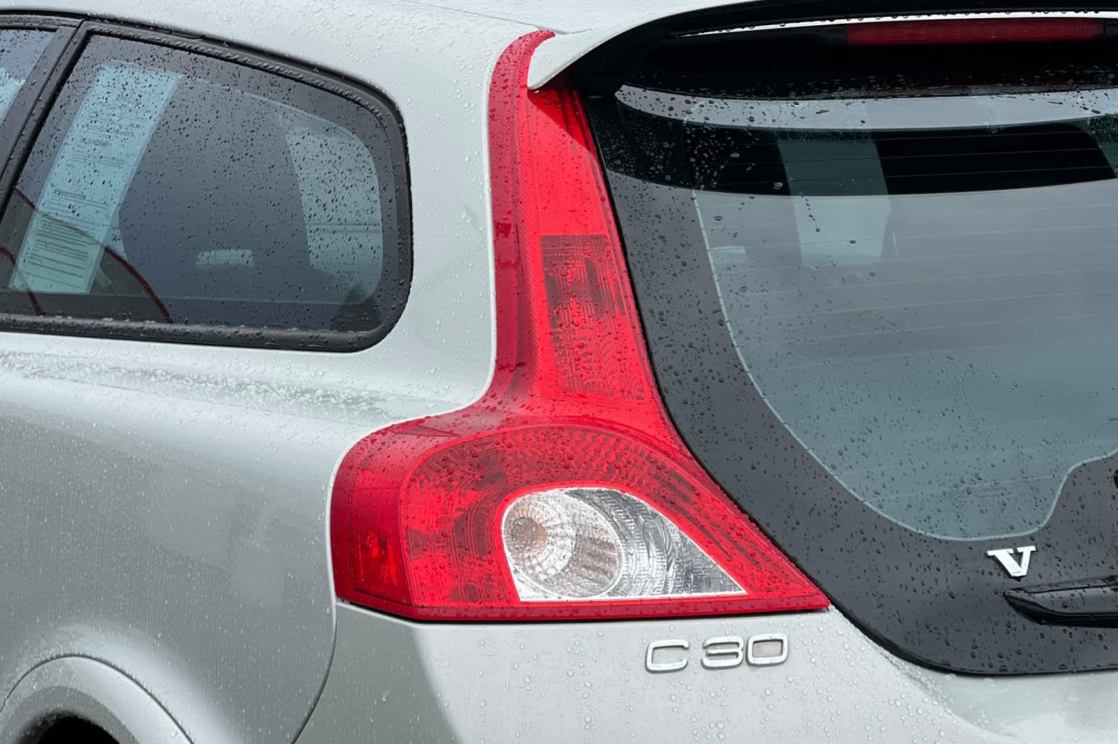 Thumbnail: 2011 Volvo C30 - 29