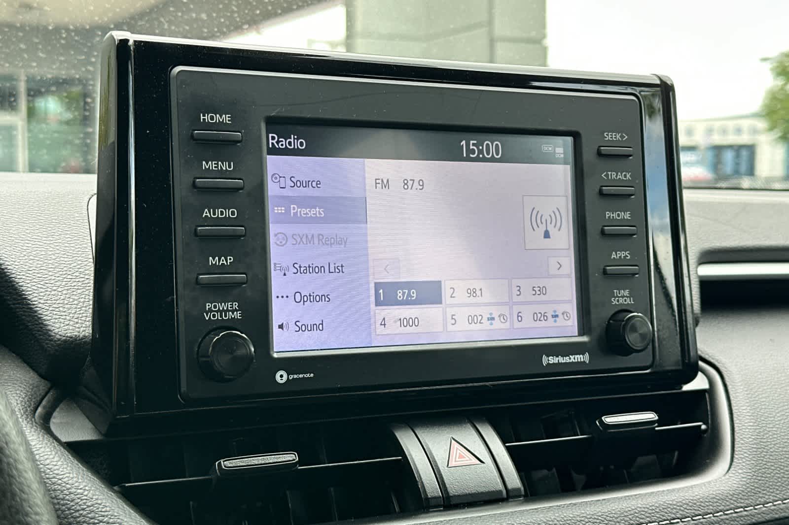 Thumbnail: 2022 Toyota RAV4 - 20