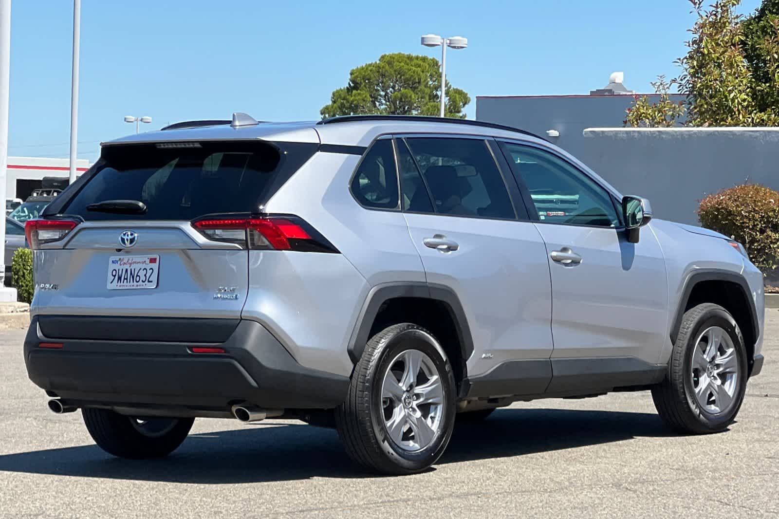 Thumbnail: 2024 Toyota RAV4 - 2