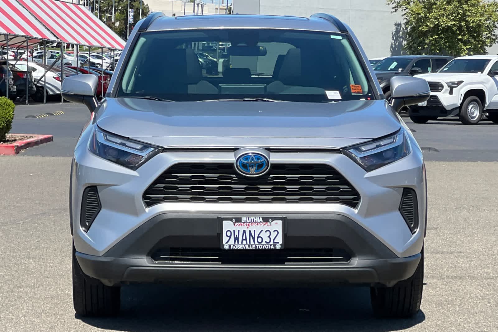 Thumbnail: 2024 Toyota RAV4 - 10