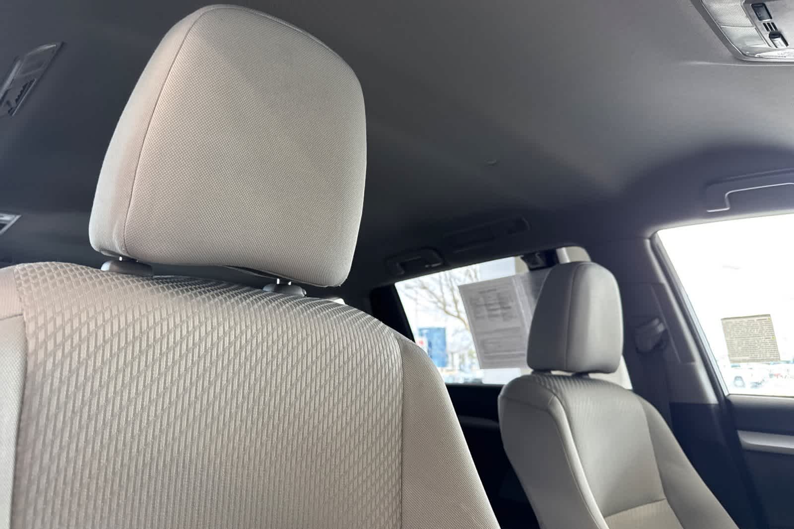2018 Toyota Highlander LE 19