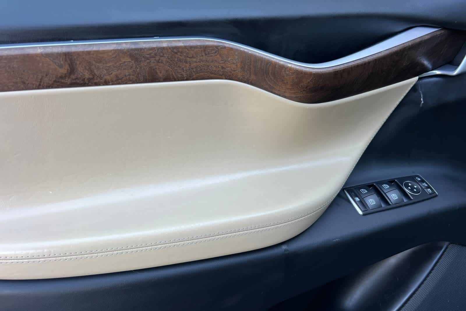 Thumbnail: 2017 Tesla Model X - 12