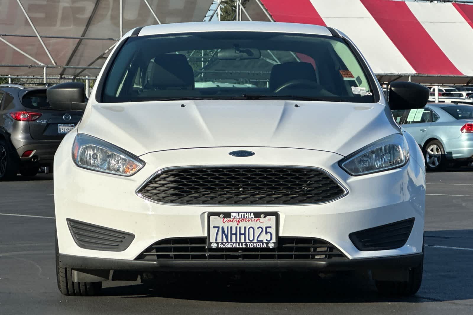 Thumbnail: 2015 Ford Focus - 10
