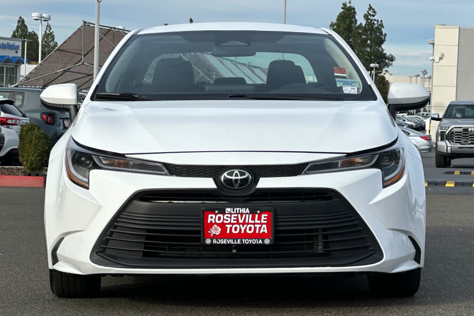 Thumbnail: 2024 Toyota Corolla - 10