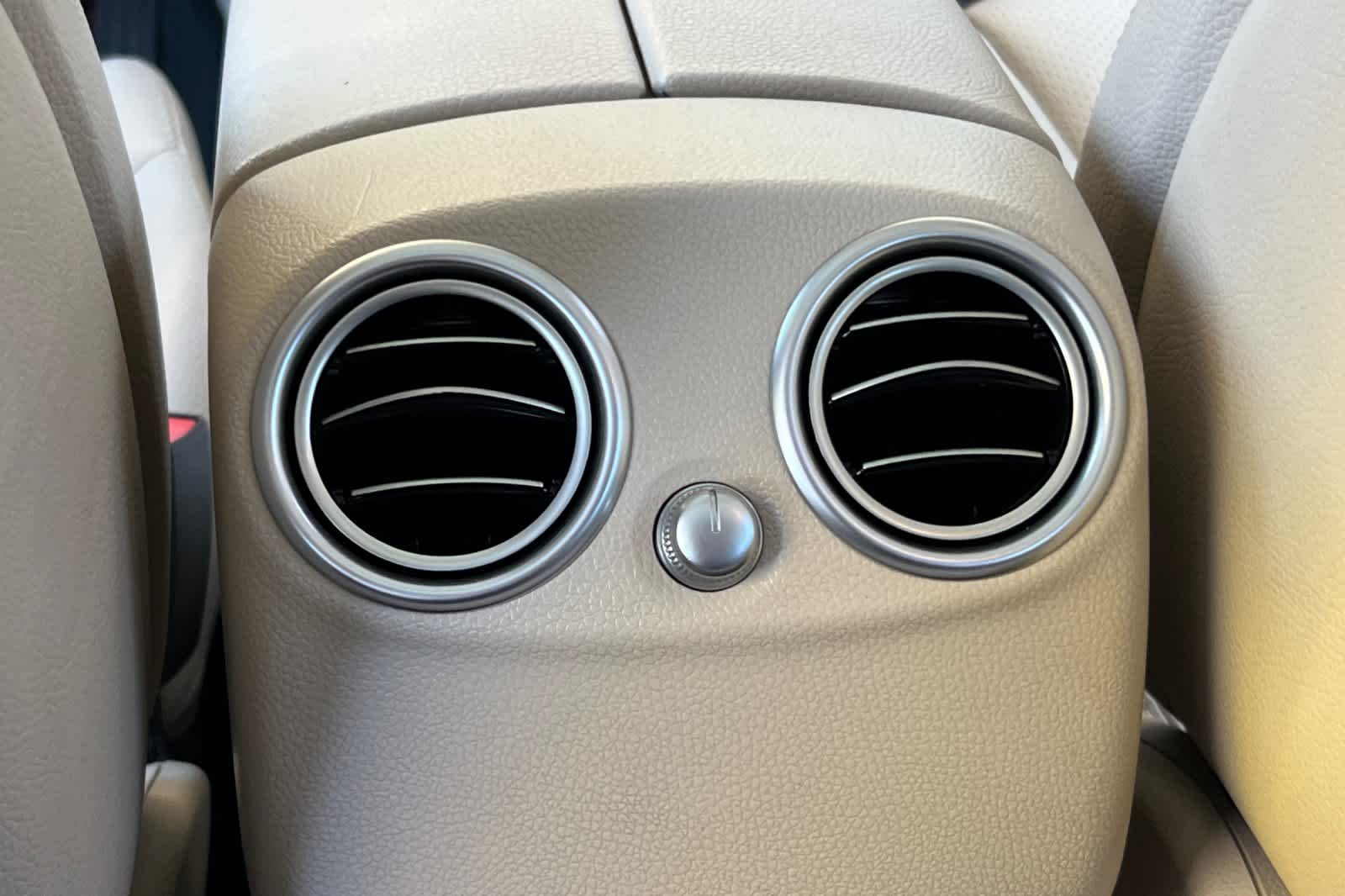 Thumbnail: 2019 Mercedes-Benz GLC - 14