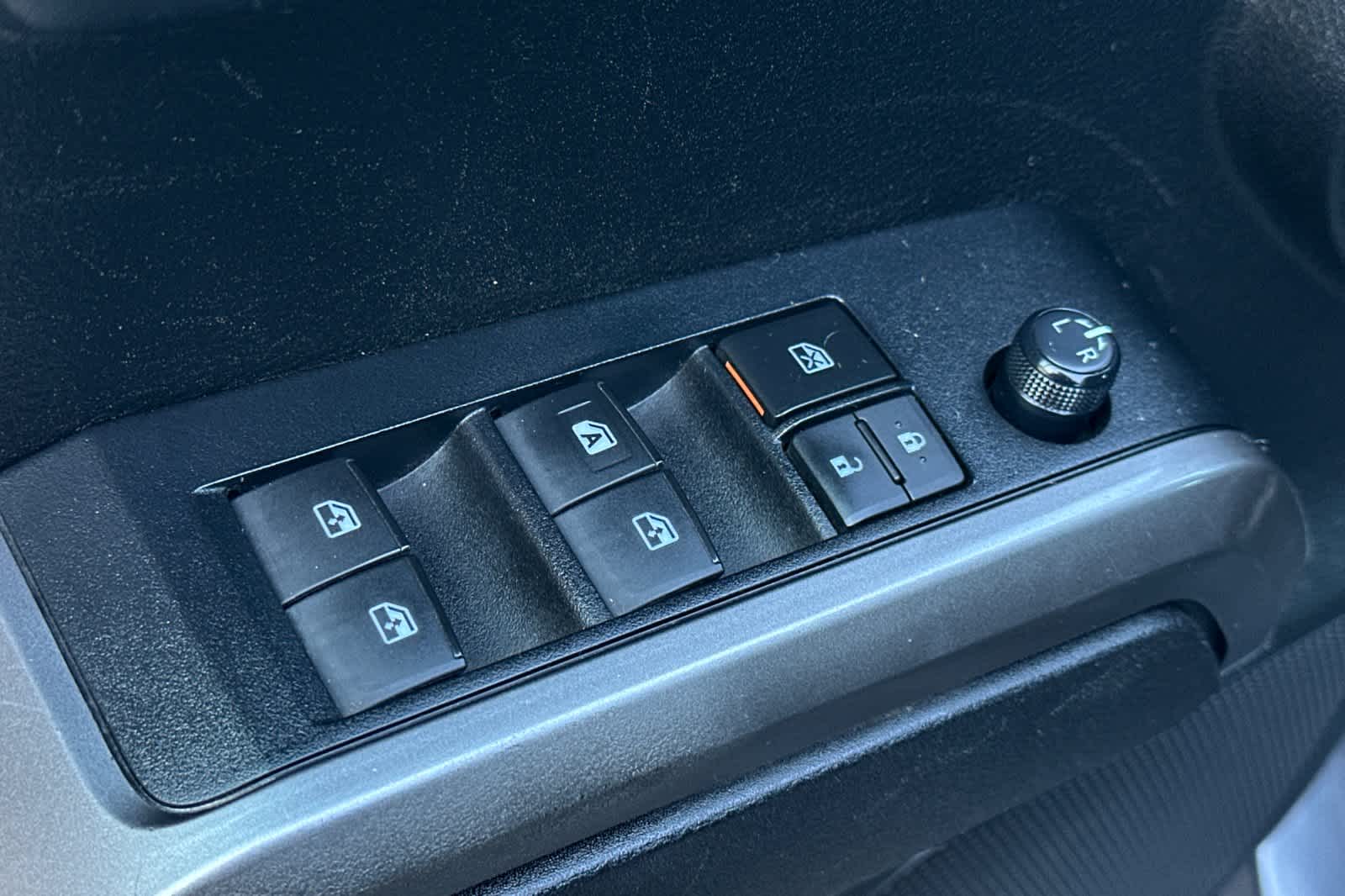 Thumbnail: 2021 Toyota Tacoma - 13