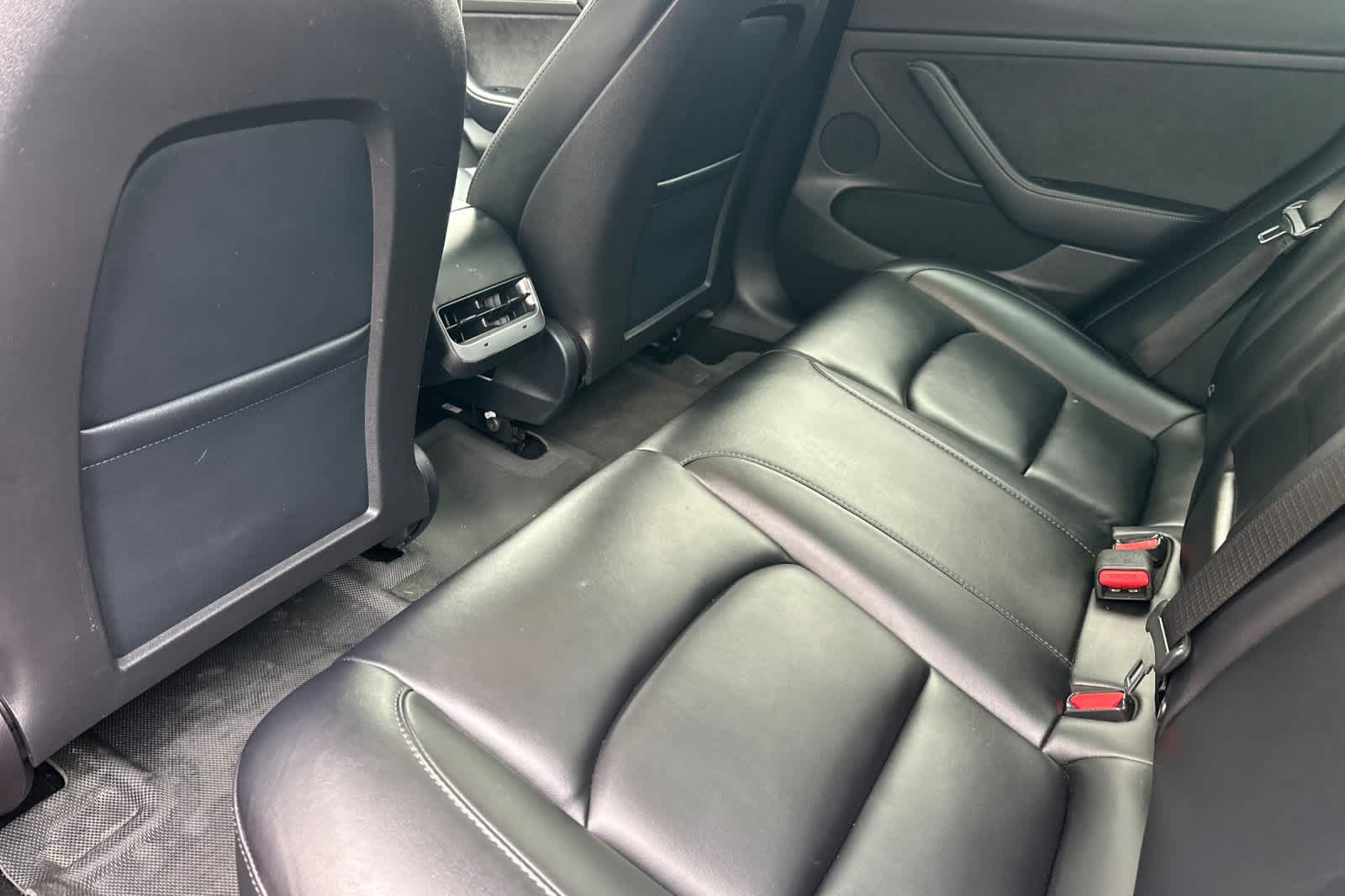 Thumbnail: 2022 Tesla Model 3 - 4