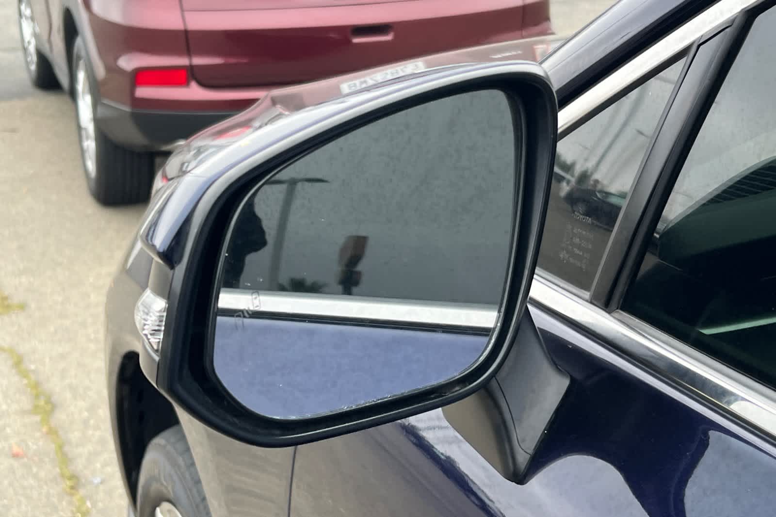 Thumbnail: 2022 Toyota Venza - 20