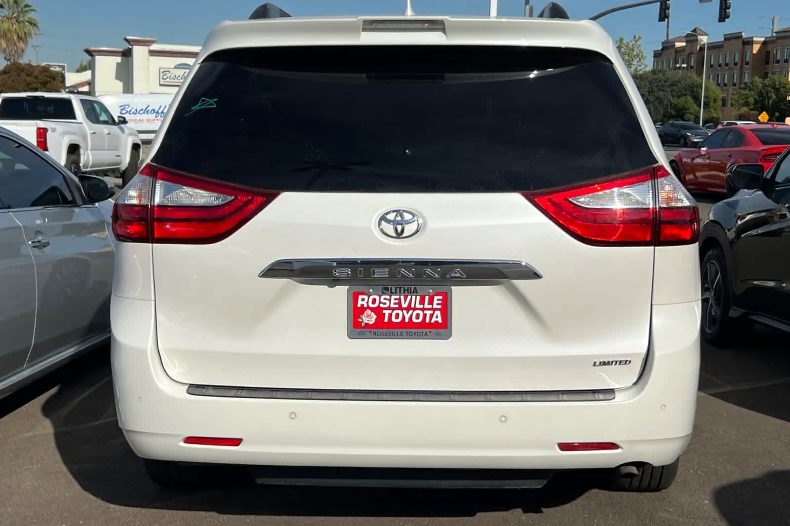 Thumbnail: 2019 Toyota Sienna - 5