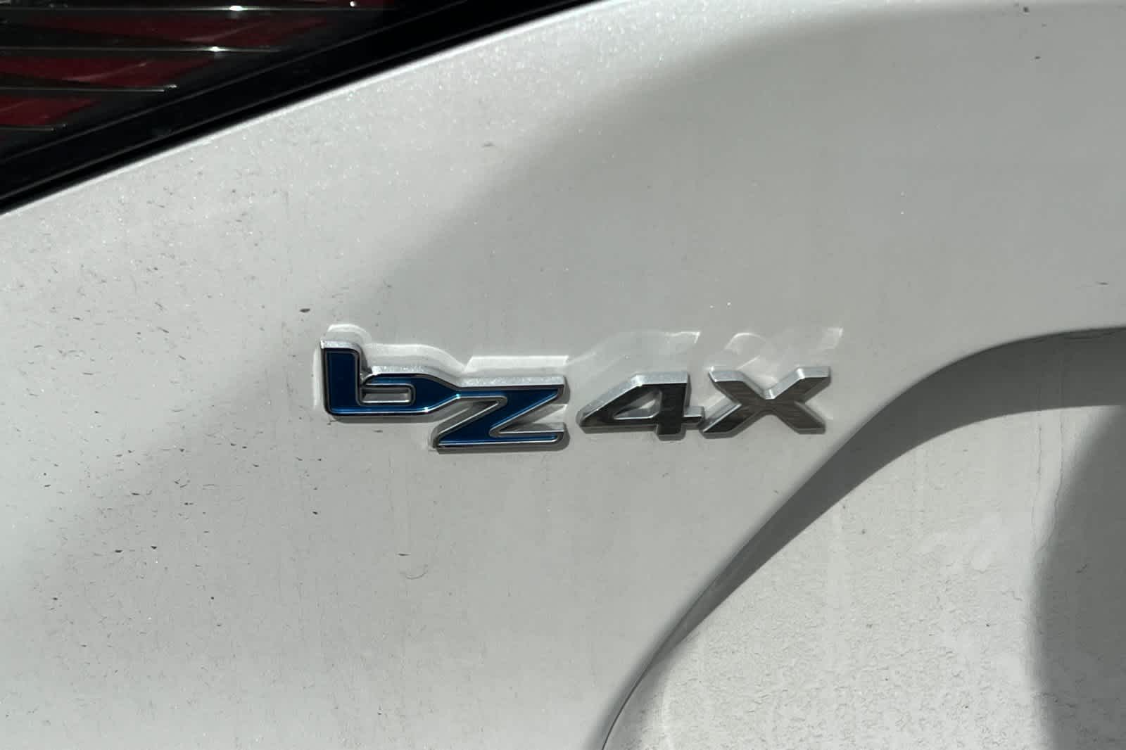 Thumbnail: 2023 Toyota bZ4X - 7