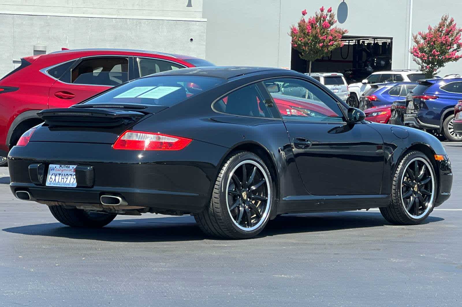Thumbnail: 2007 Porsche 911 - 2