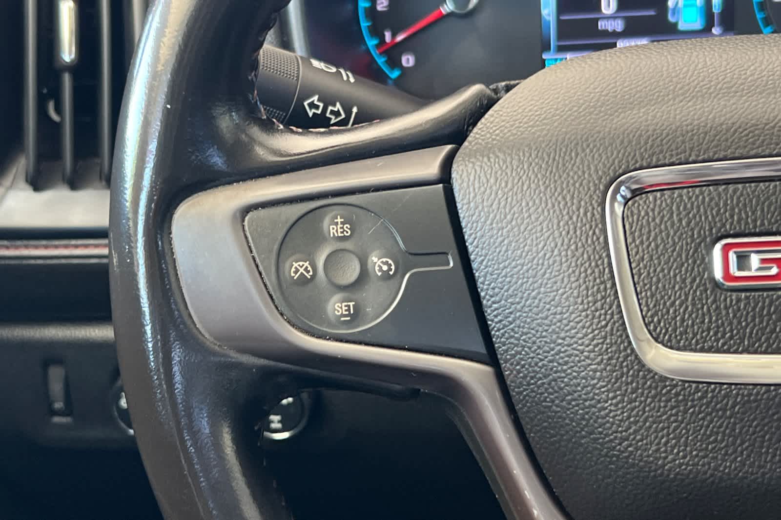 Thumbnail: 2018 GMC Canyon - 24