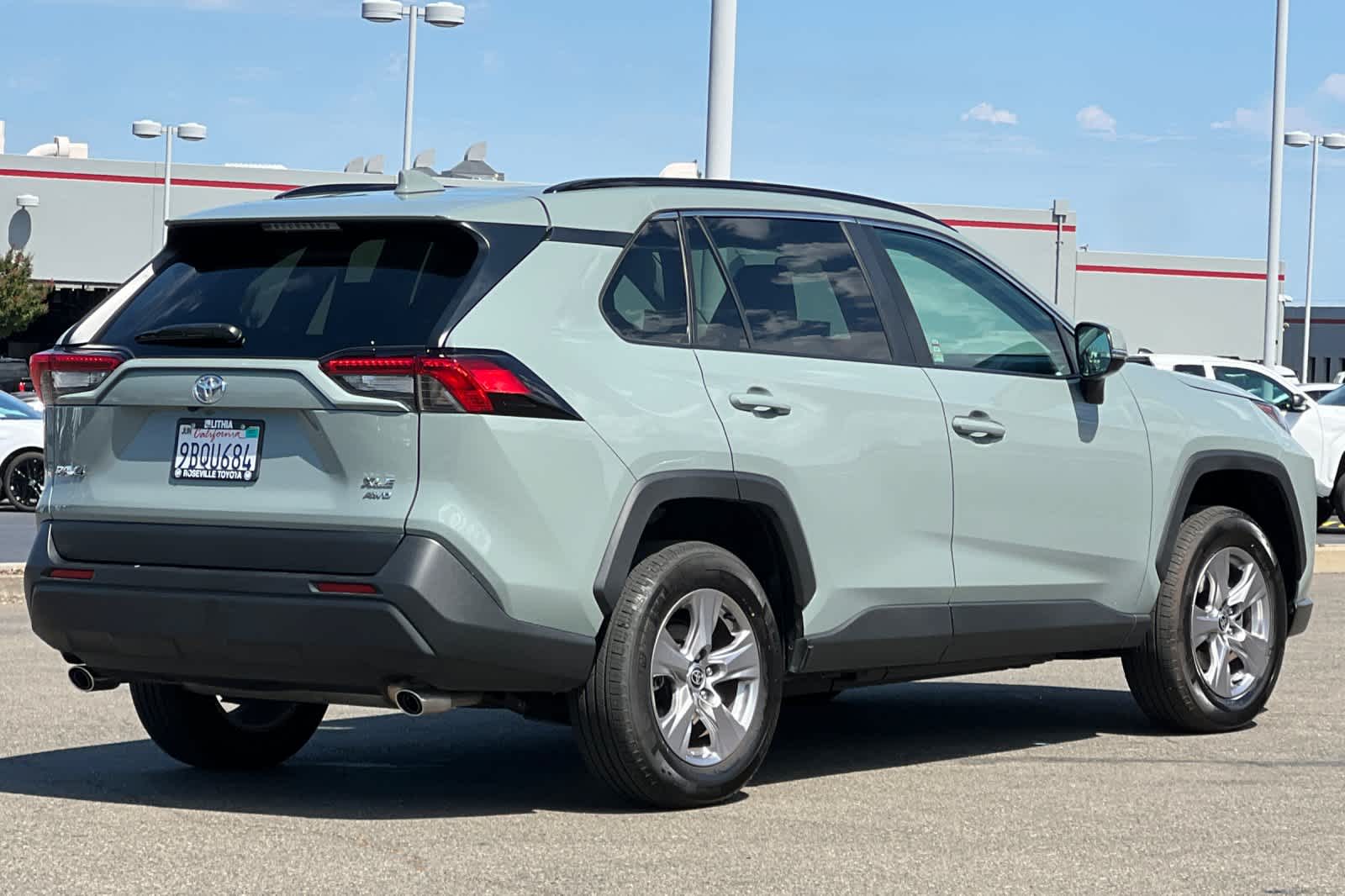 Thumbnail: 2022 Toyota RAV4 - 2