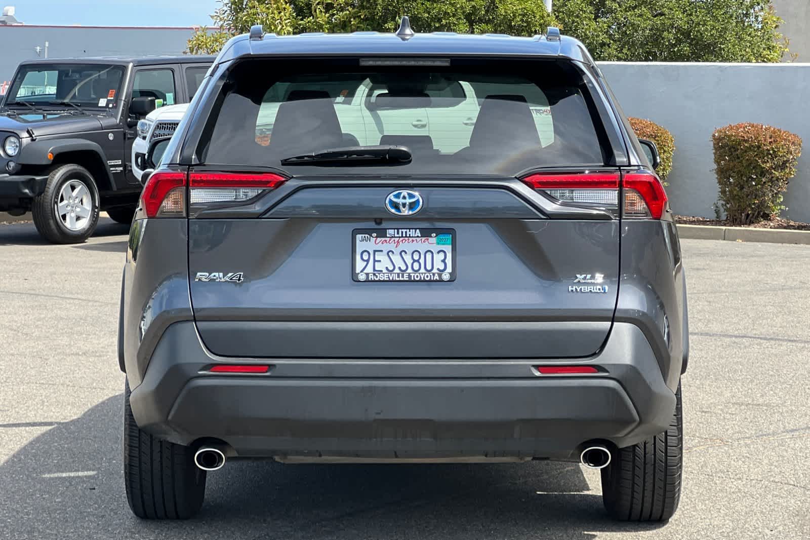 Thumbnail: 2023 Toyota RAV4 - 8