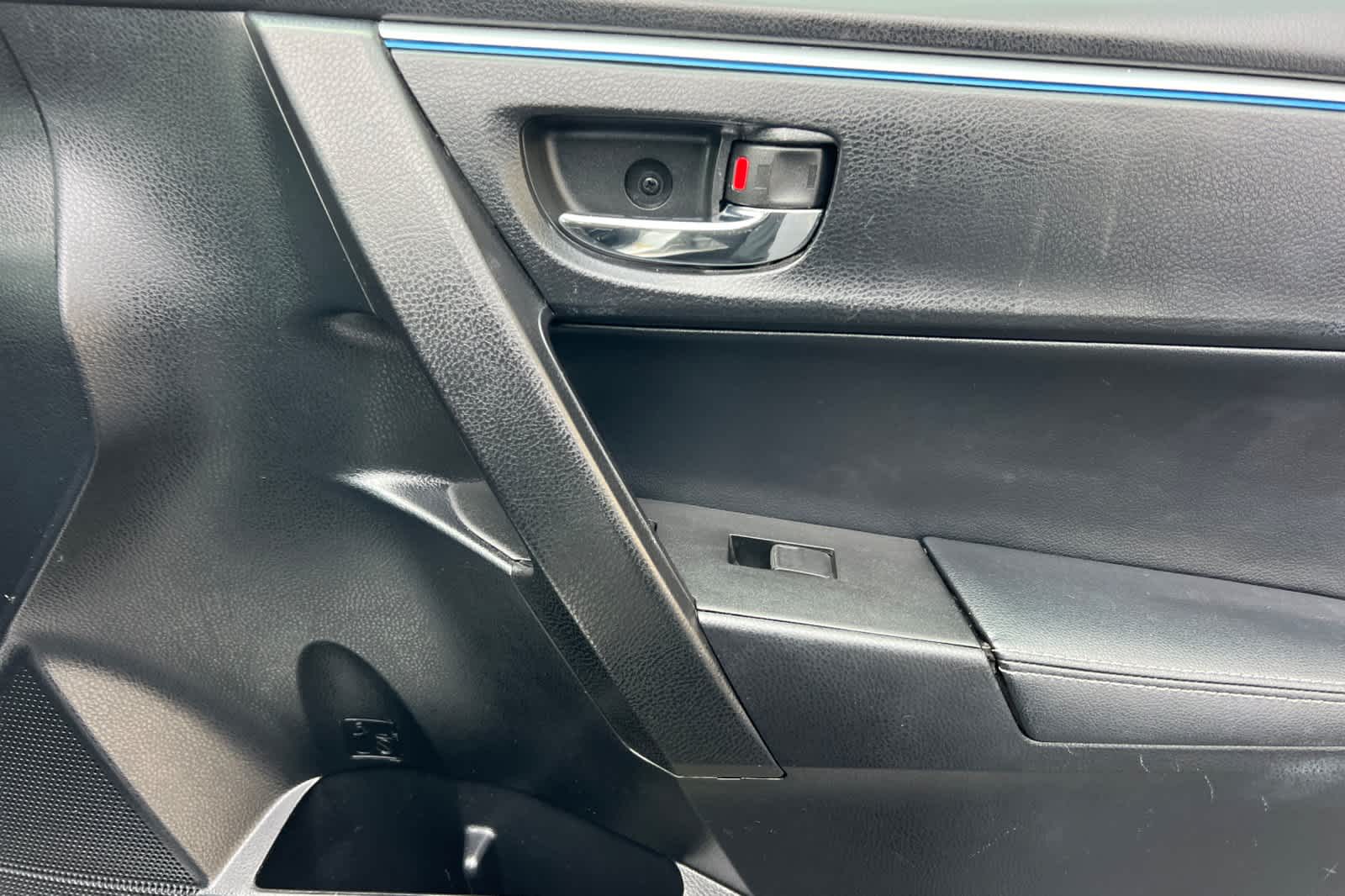 Thumbnail: 2014 Toyota Corolla - 17