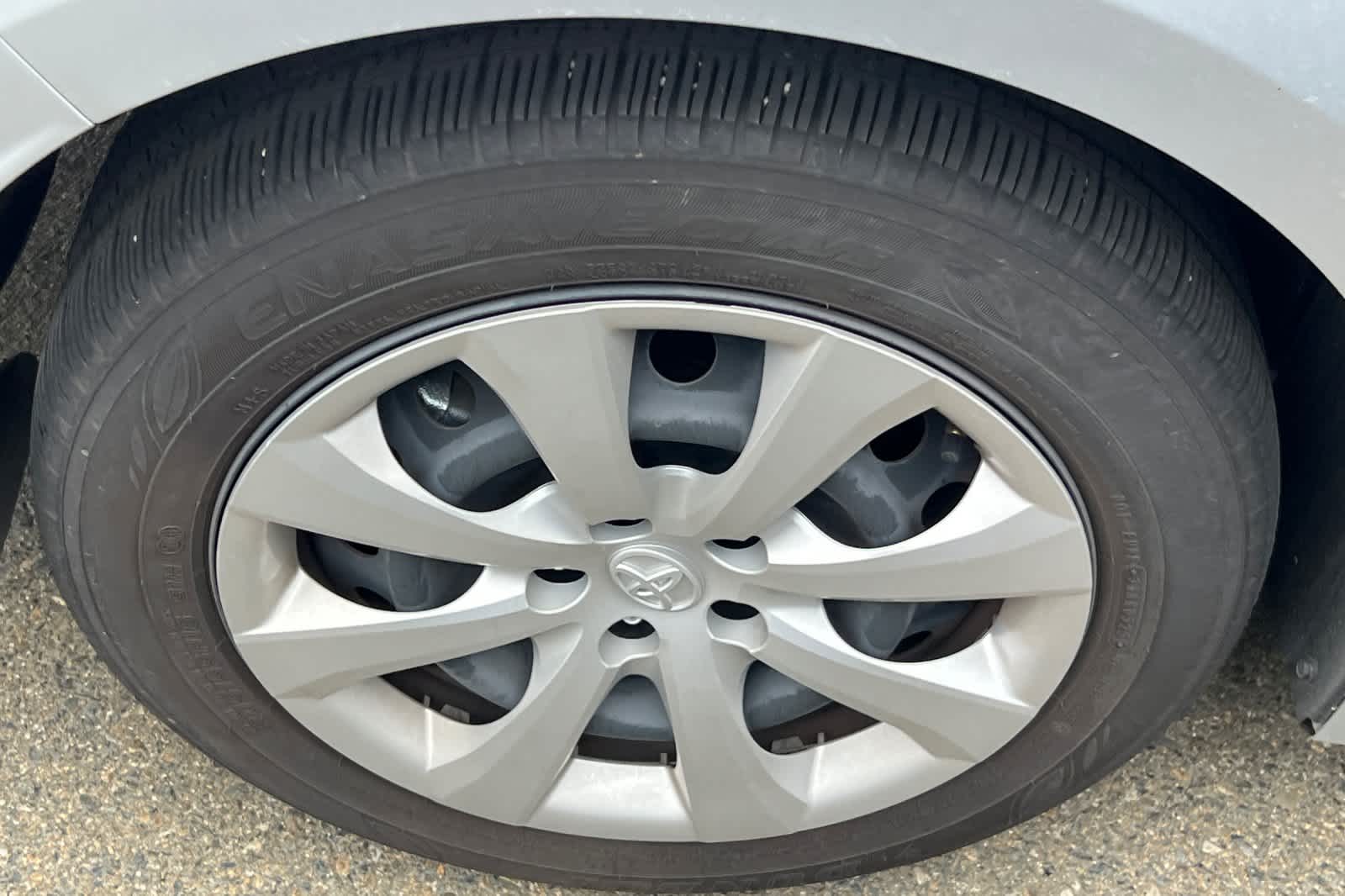 Thumbnail: 2025 Toyota Corolla - 17