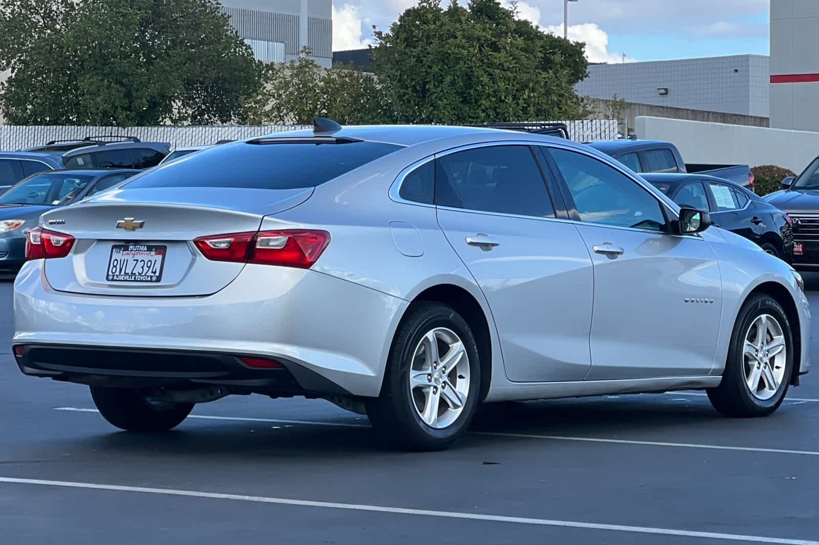 Thumbnail: 2021 Chevrolet Malibu - 2