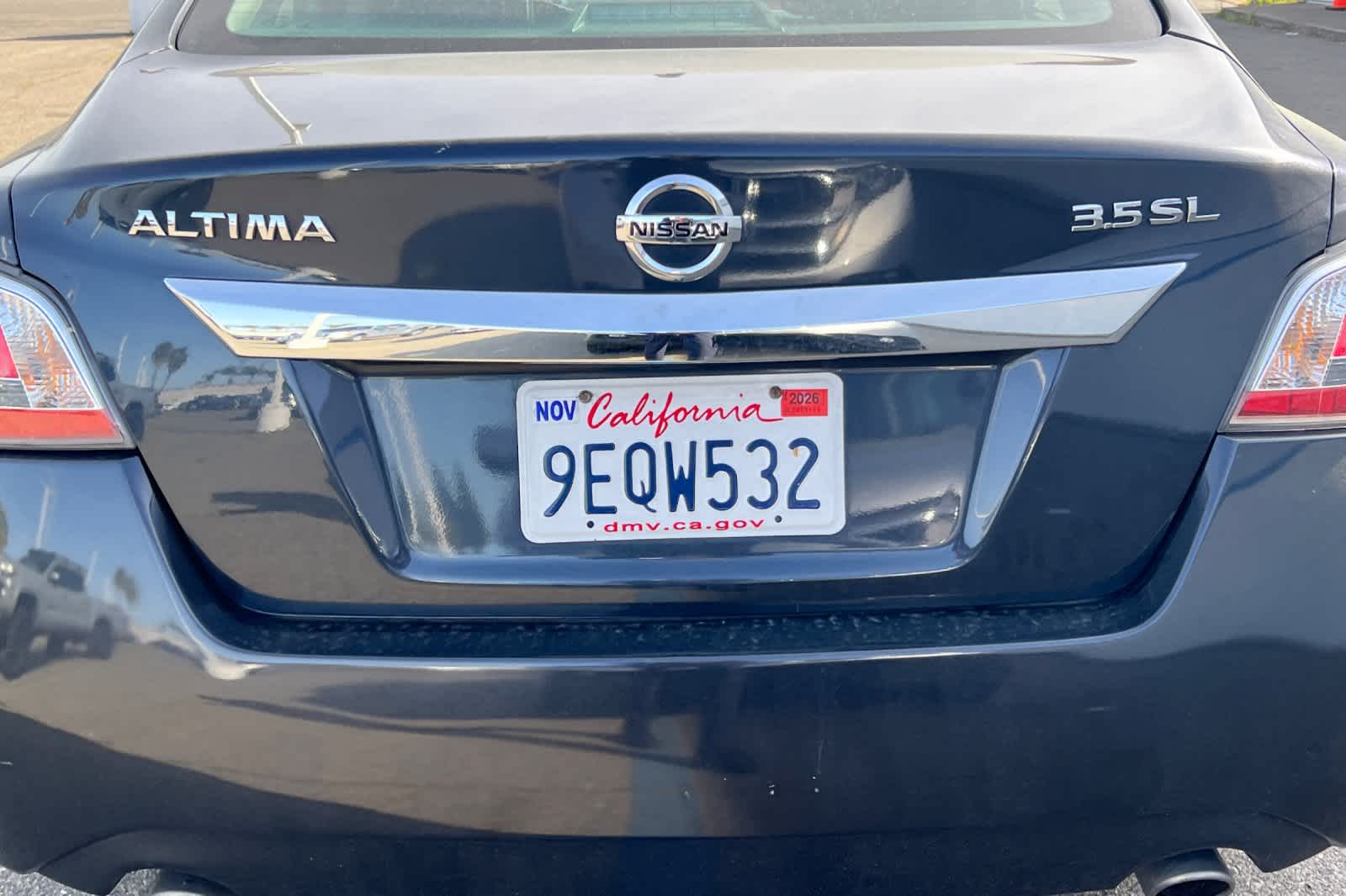 Thumbnail: 2015 Nissan Altima - 16