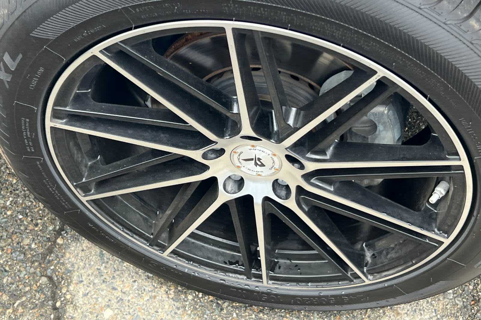 Thumbnail: 2019 Toyota Highlander - 12