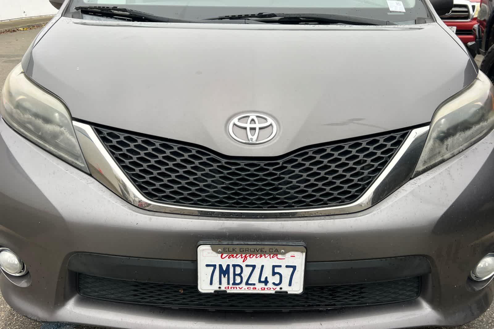 Thumbnail: 2015 Toyota Sienna - 9