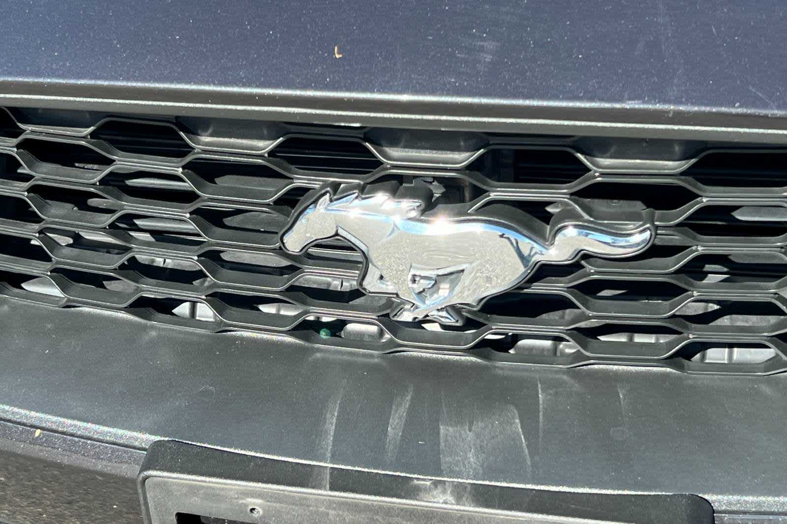 2022 Ford Mustang  9