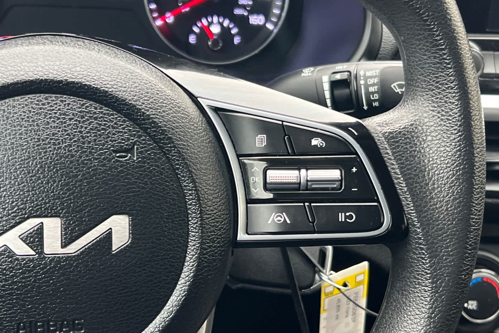 Thumbnail: 2023 Kia Forte - 24