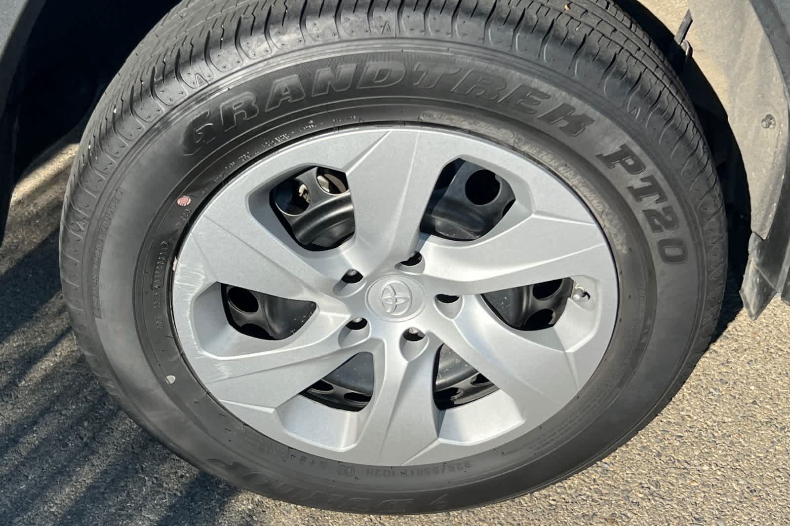 Thumbnail: 2024 Toyota RAV4 - 14