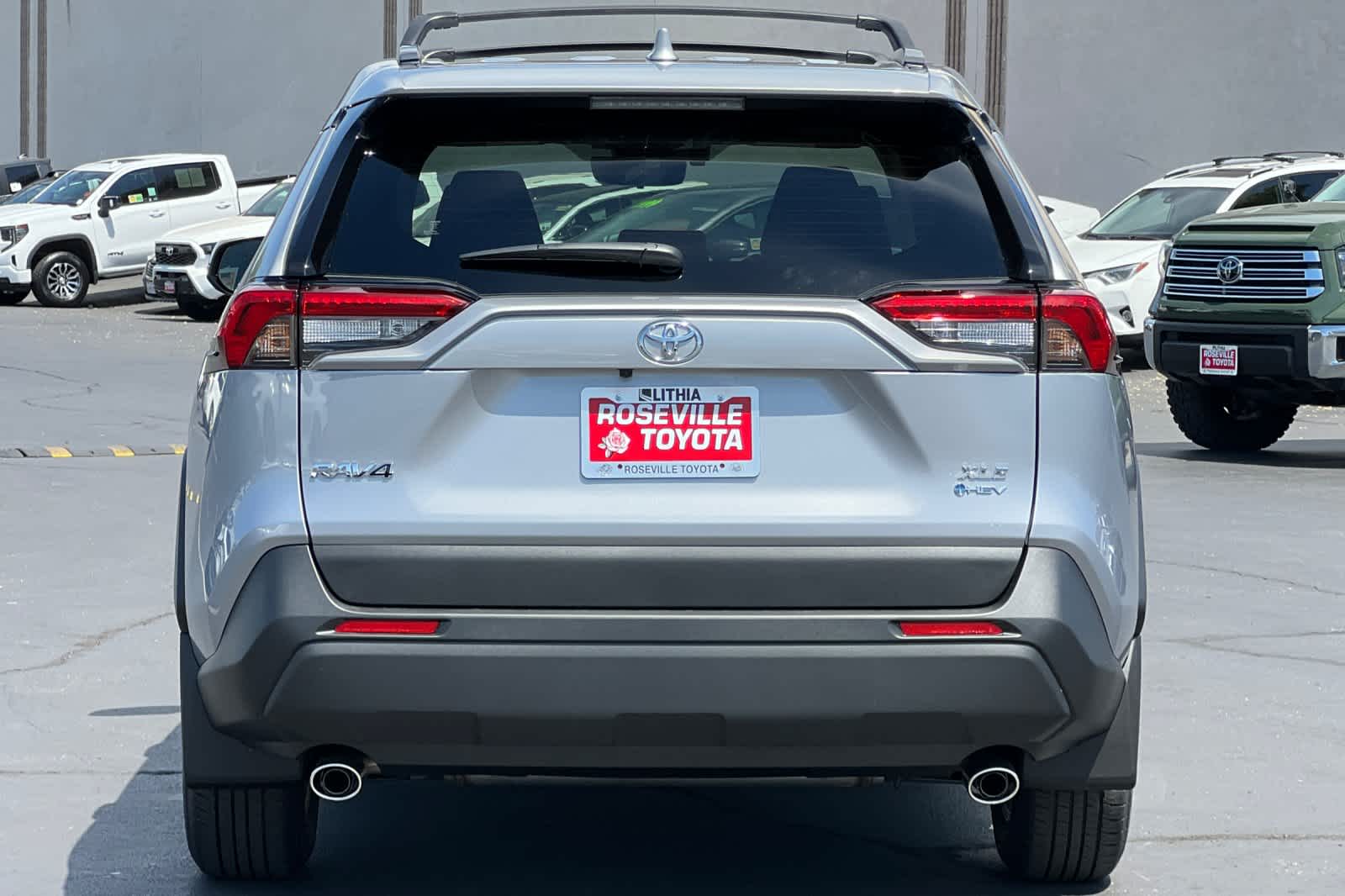 Thumbnail: 2025 Toyota RAV4 - 7