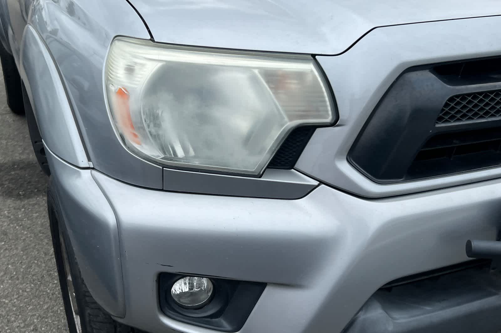 Thumbnail: 2015 Toyota Tacoma - 14
