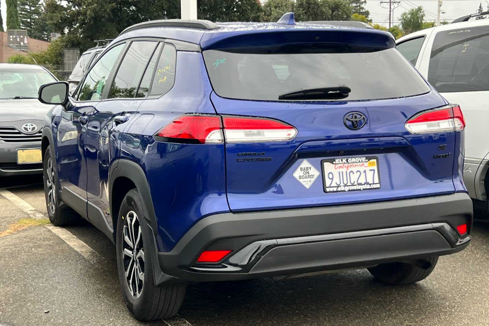 Thumbnail: 2023 Toyota Corolla Cross - 4