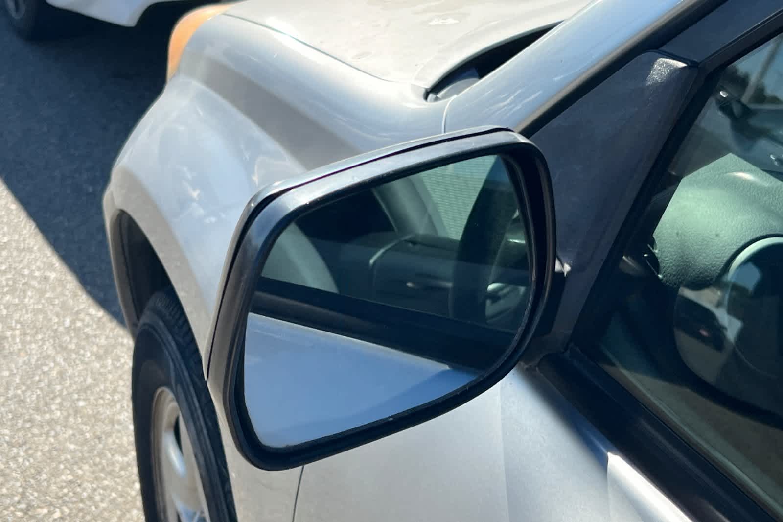 Thumbnail: 2005 Toyota RAV4 - 8