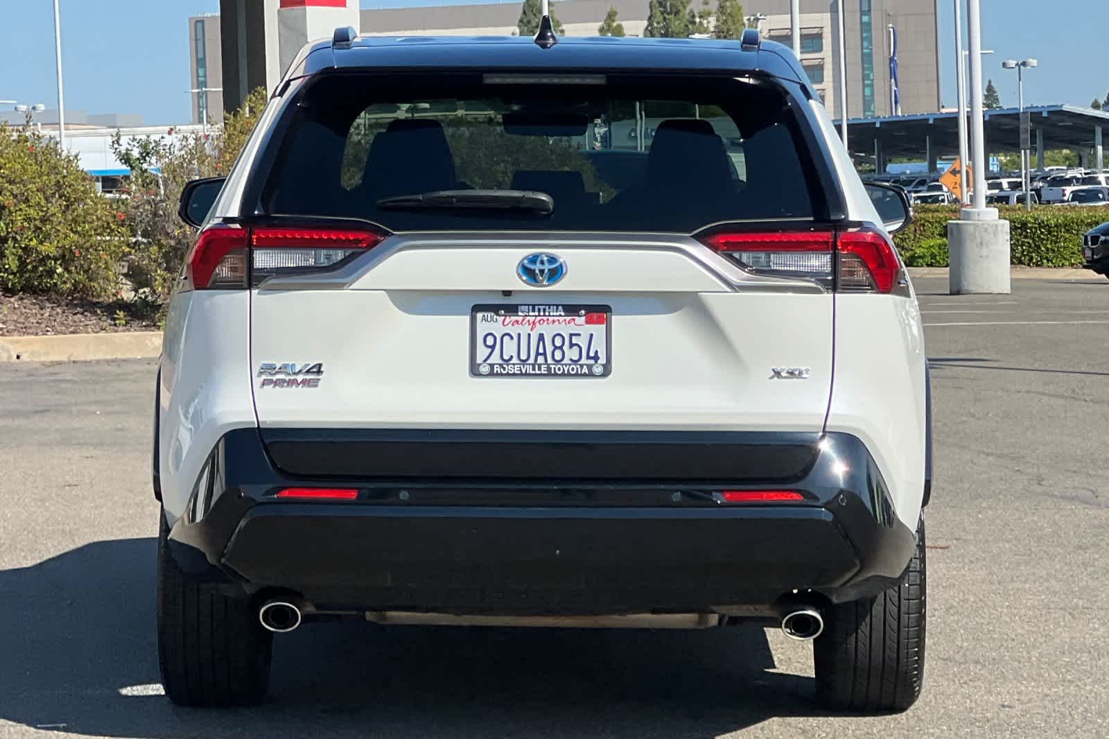 Thumbnail: 2022 Toyota RAV4 - 8