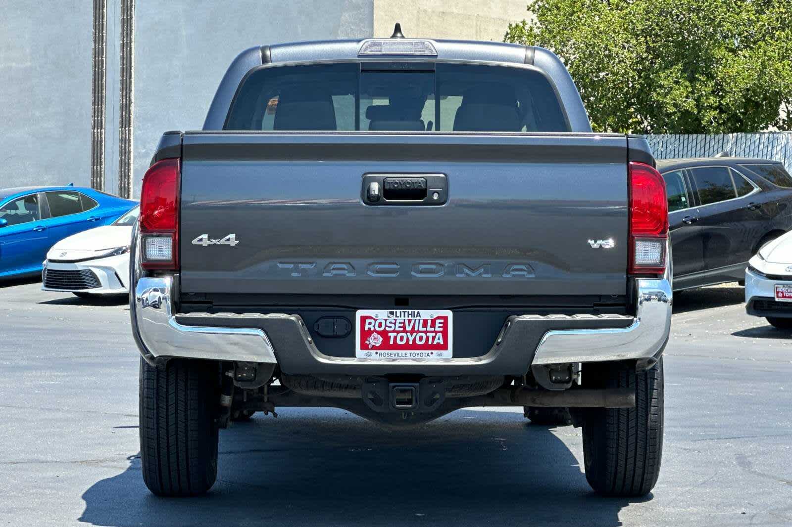 Thumbnail: 2021 Toyota Tacoma - 8