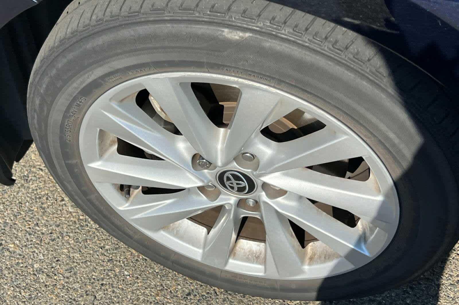 2021 Toyota Camry LE 22