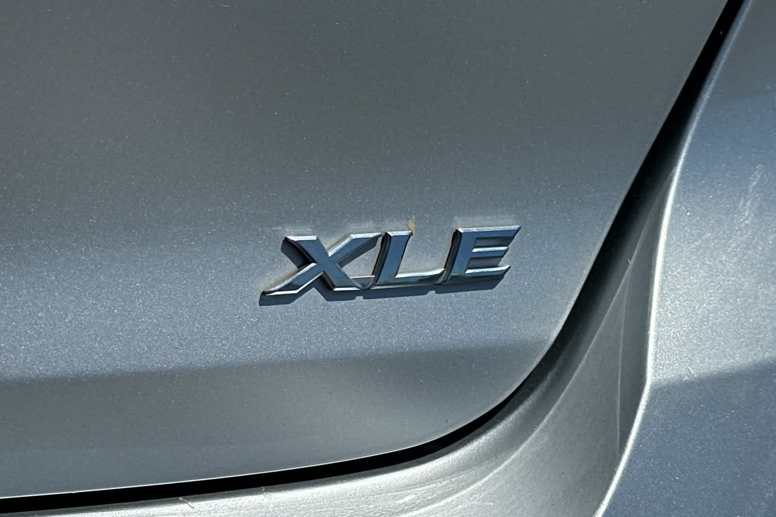 Thumbnail: 2013 Toyota Venza - 32