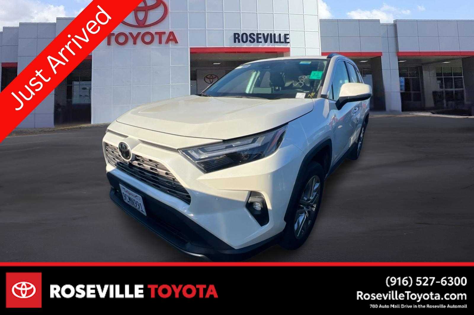 Thumbnail: 2022 Toyota RAV4 - 1