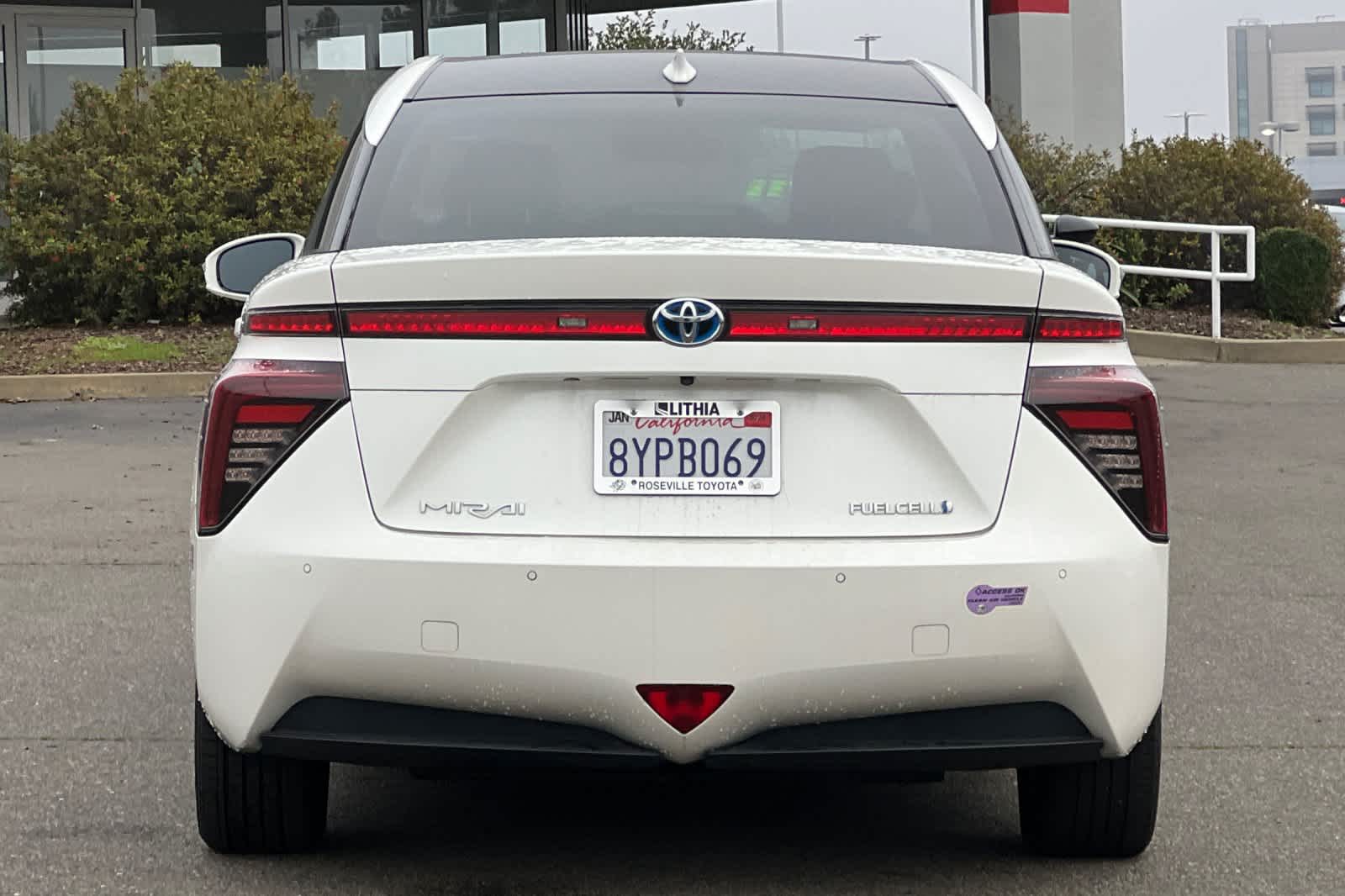 Thumbnail: 2018 Toyota Mirai - 8