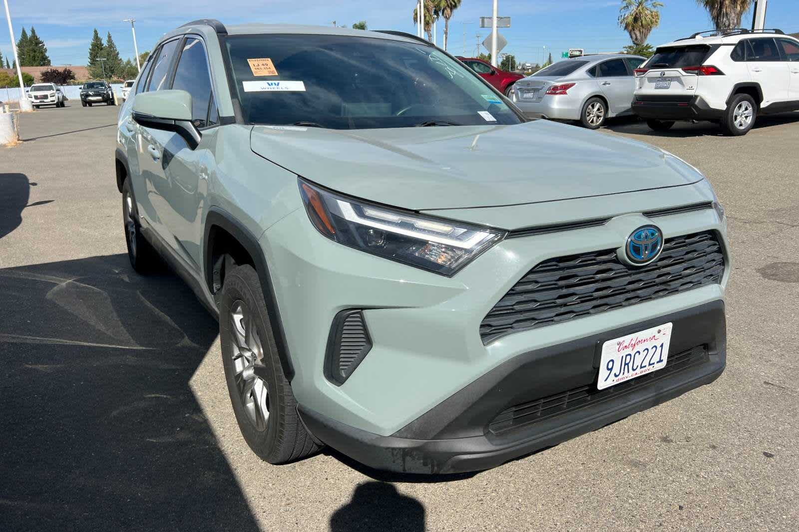 Thumbnail: 2022 Toyota RAV4 - 3